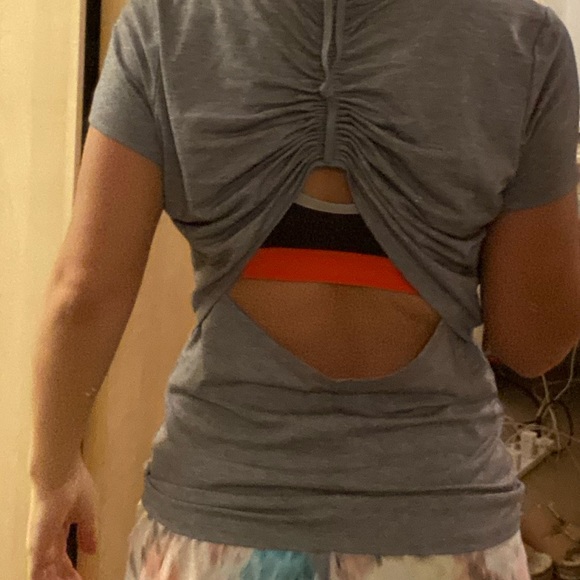 ATHLETA tops with adjustable cinched back - Picture 13 of 15